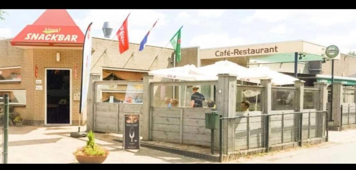 Cozy Chalet In Opmeer Near Amsterdam And Beach エクステリア 写真